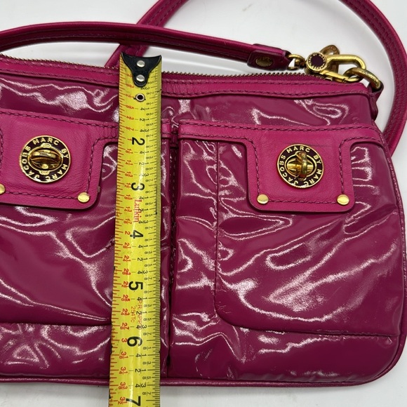 Marc Jacobs Hot Pink Small Crossbody Bag MCB6324E - Picture 12 of 13